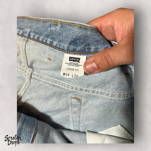 Levi's Men's 560 Loose Fit Tapered Leg Jeans W54 L32 Classic Comfortable Denim - Picture 3 of 9